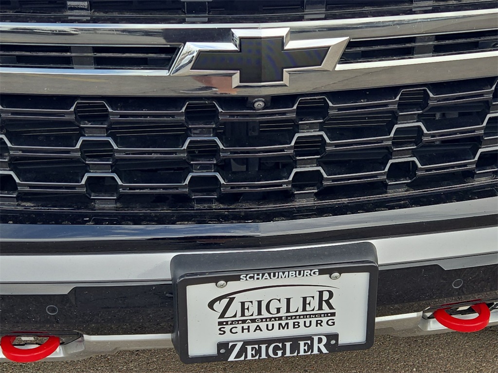 Vehicle image 37 of 41