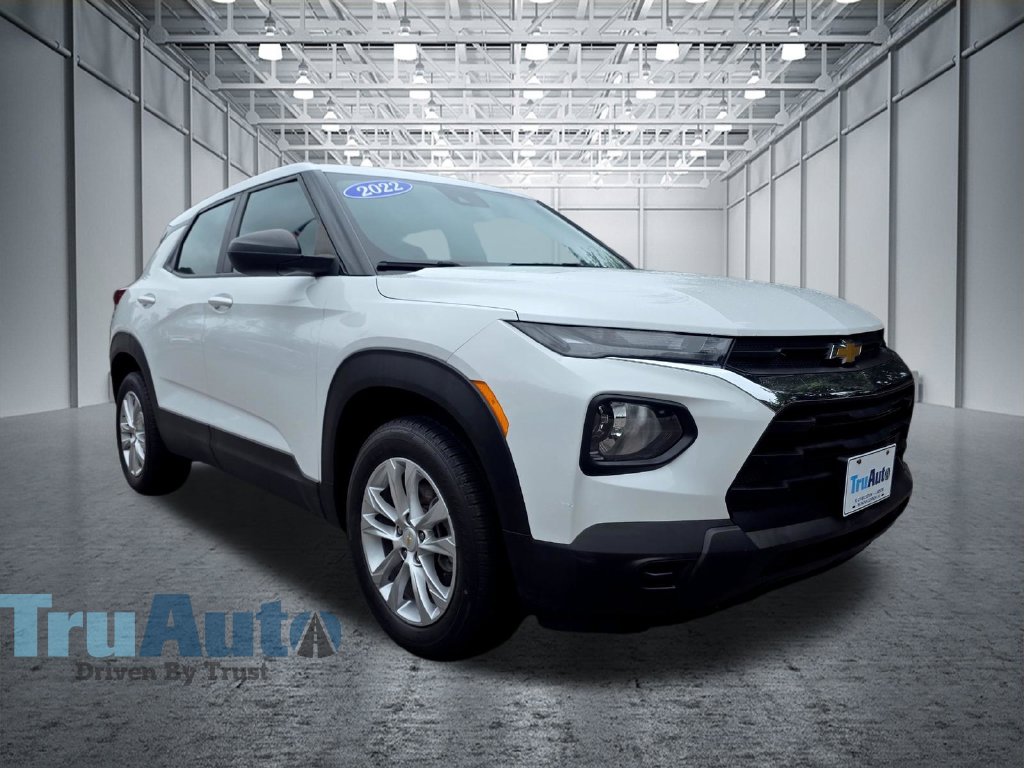 2022 Chevrolet Trailblazer LS Image 2 of 57