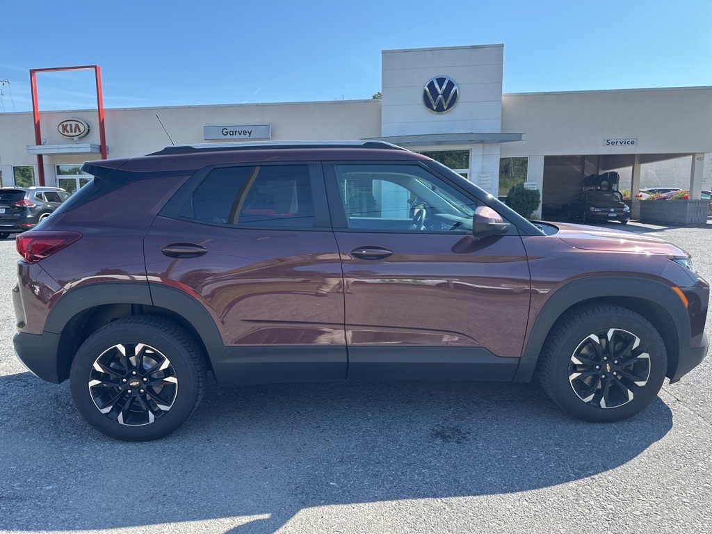 2022 Chevrolet Trailblazer LT Image 5 of 17