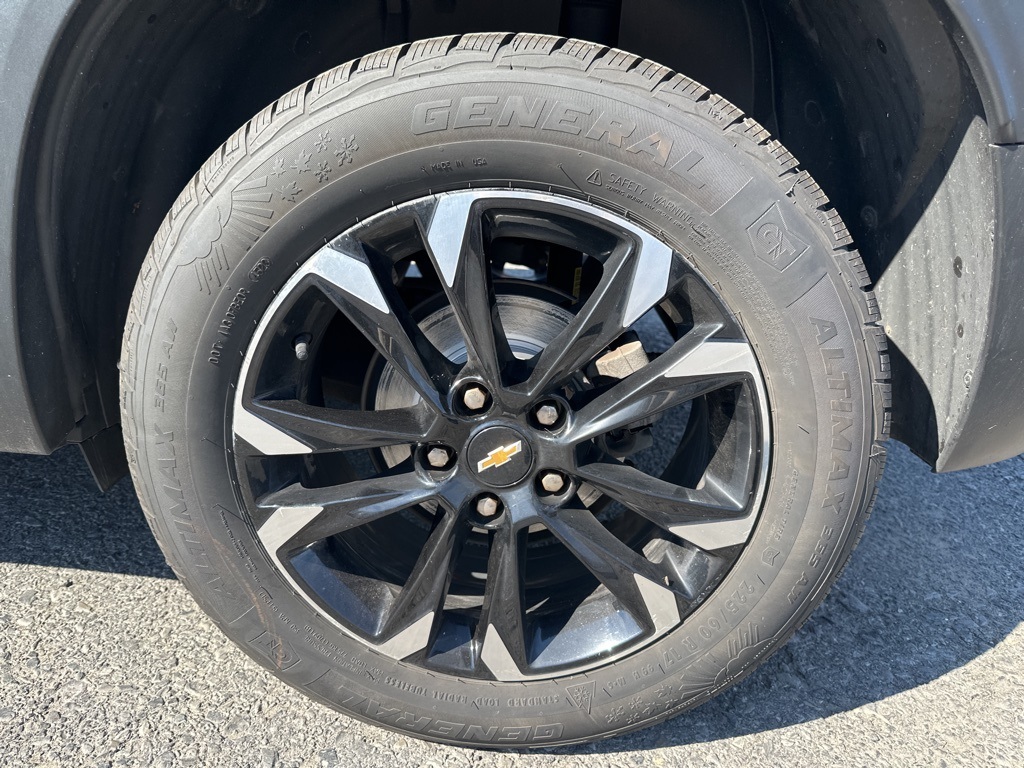 2022 Chevrolet Trailblazer LT Image 7 of 17