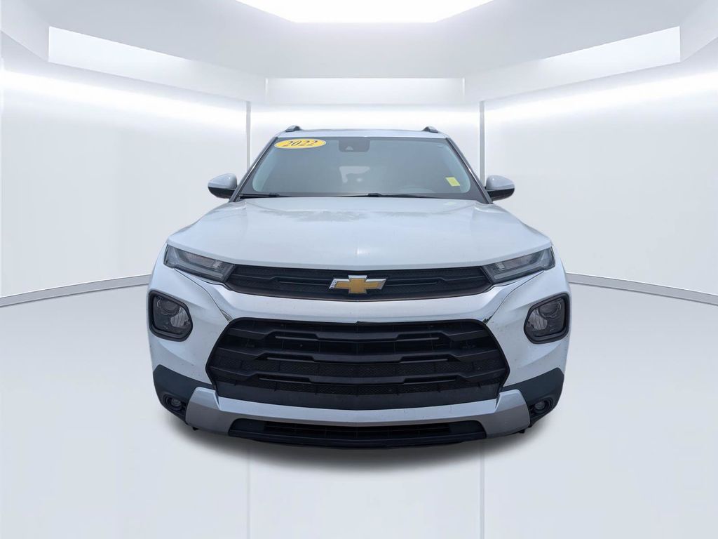 2022 Chevrolet Trailblazer LT Image 3 of 29