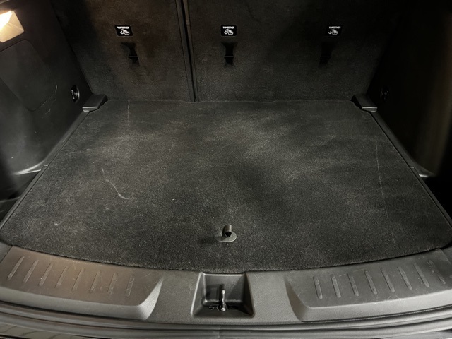 Vehicle image 21 of 47