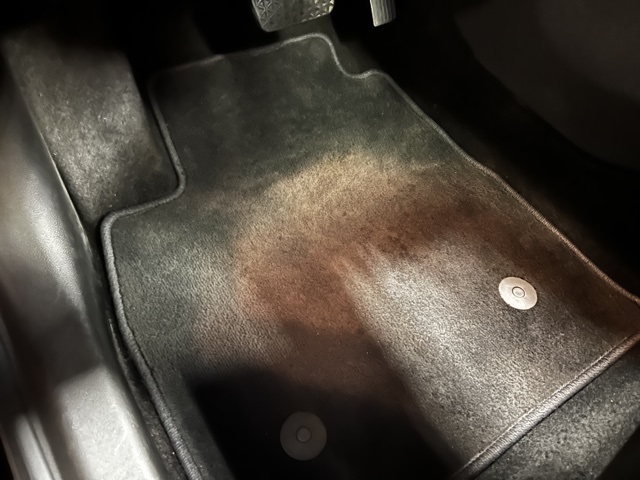 Vehicle image 17 of 47