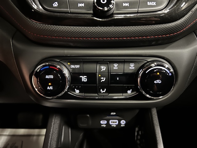 Vehicle image 41 of 47
