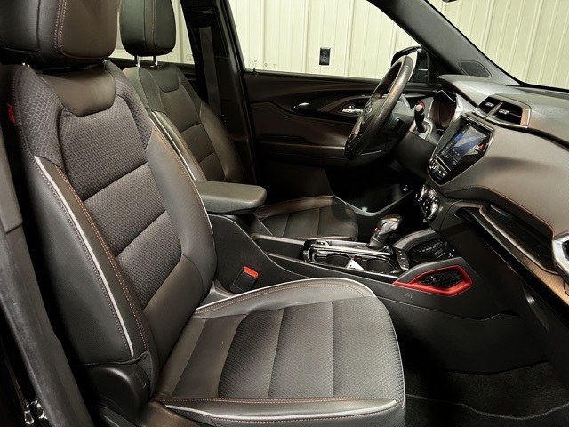 Vehicle image 28 of 47