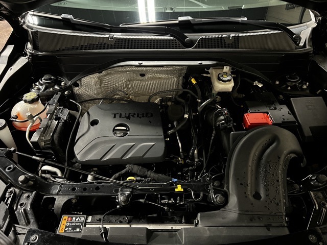Vehicle image 43 of 47