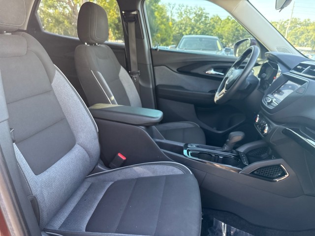 Vehicle image 15 of 26