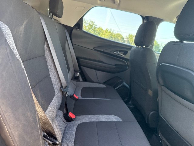 Vehicle image 14 of 26