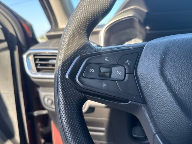 Vehicle image 18 of 26