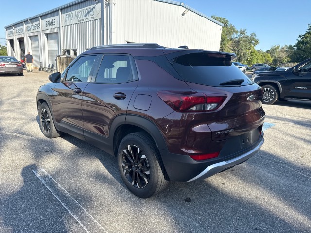 Vehicle image 10 of 26