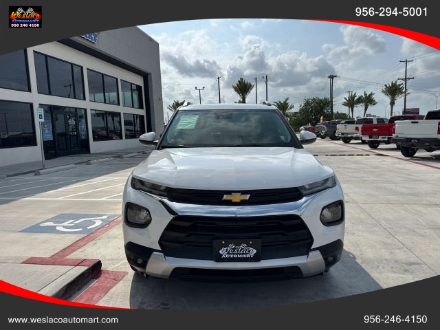 2022 Chevrolet Trailblazer LT Image 2 of 21