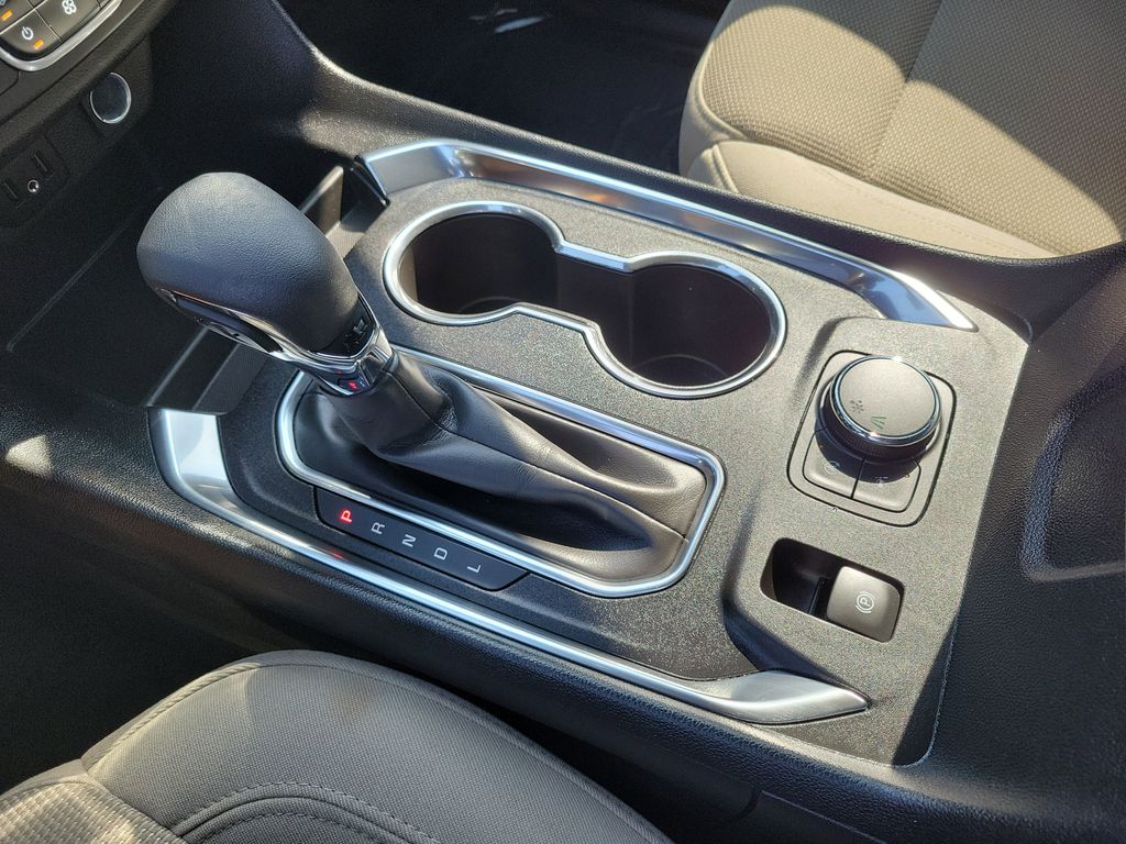 2022 Chevrolet Traverse LS Image 22 of 32