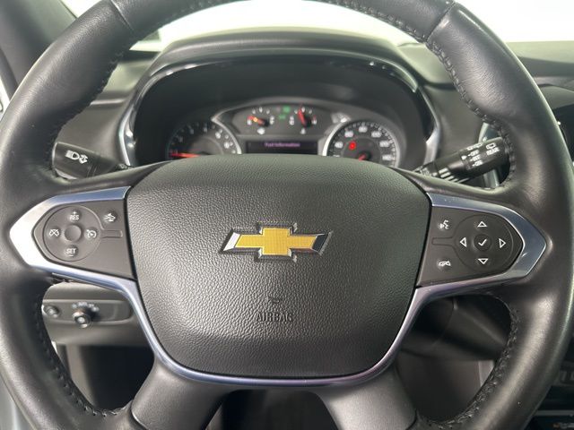 Vehicle image 12 of 22