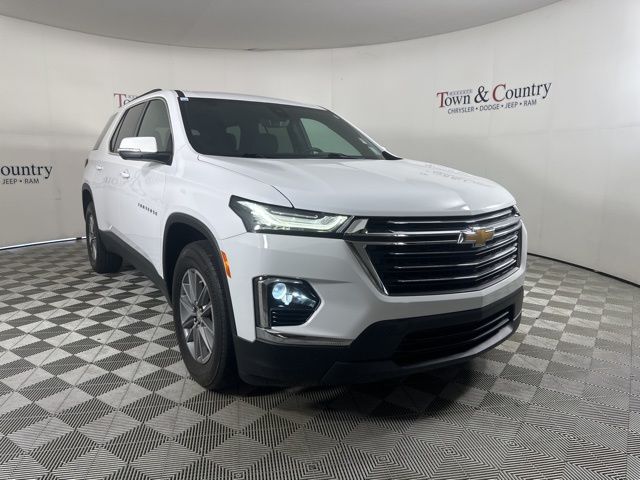 Vehicle image 3 of 22