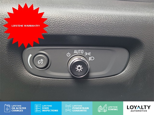 Vehicle image 25 of 30