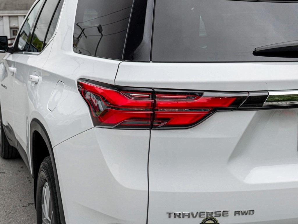 Vehicle image 40 of 41