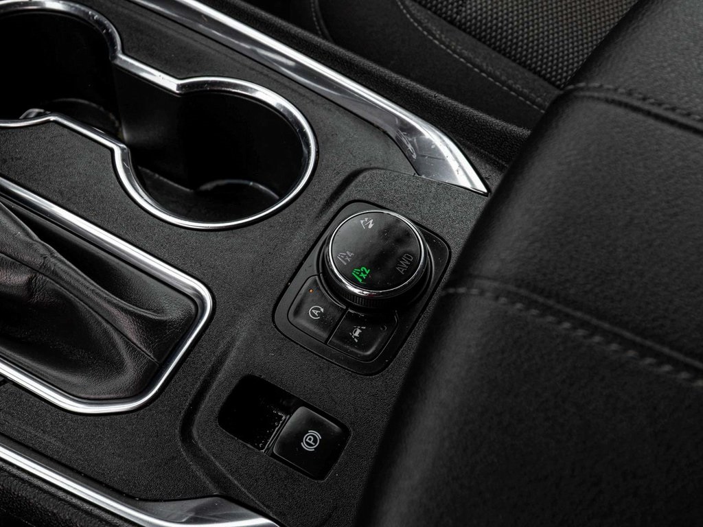 Vehicle image 26 of 41