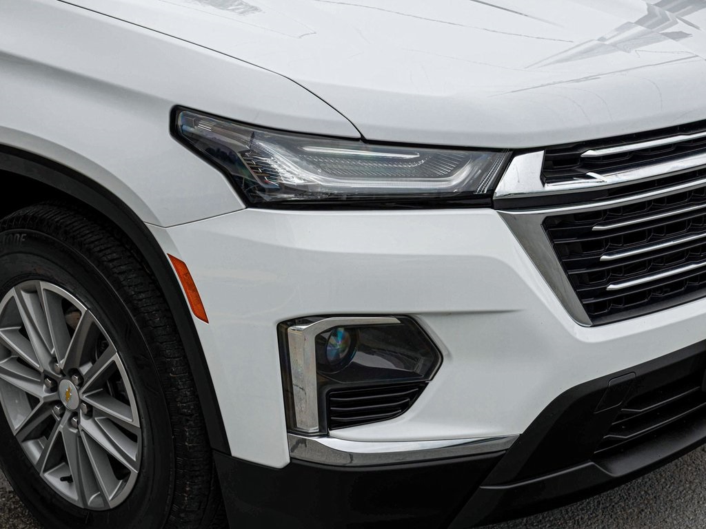 Vehicle image 38 of 41
