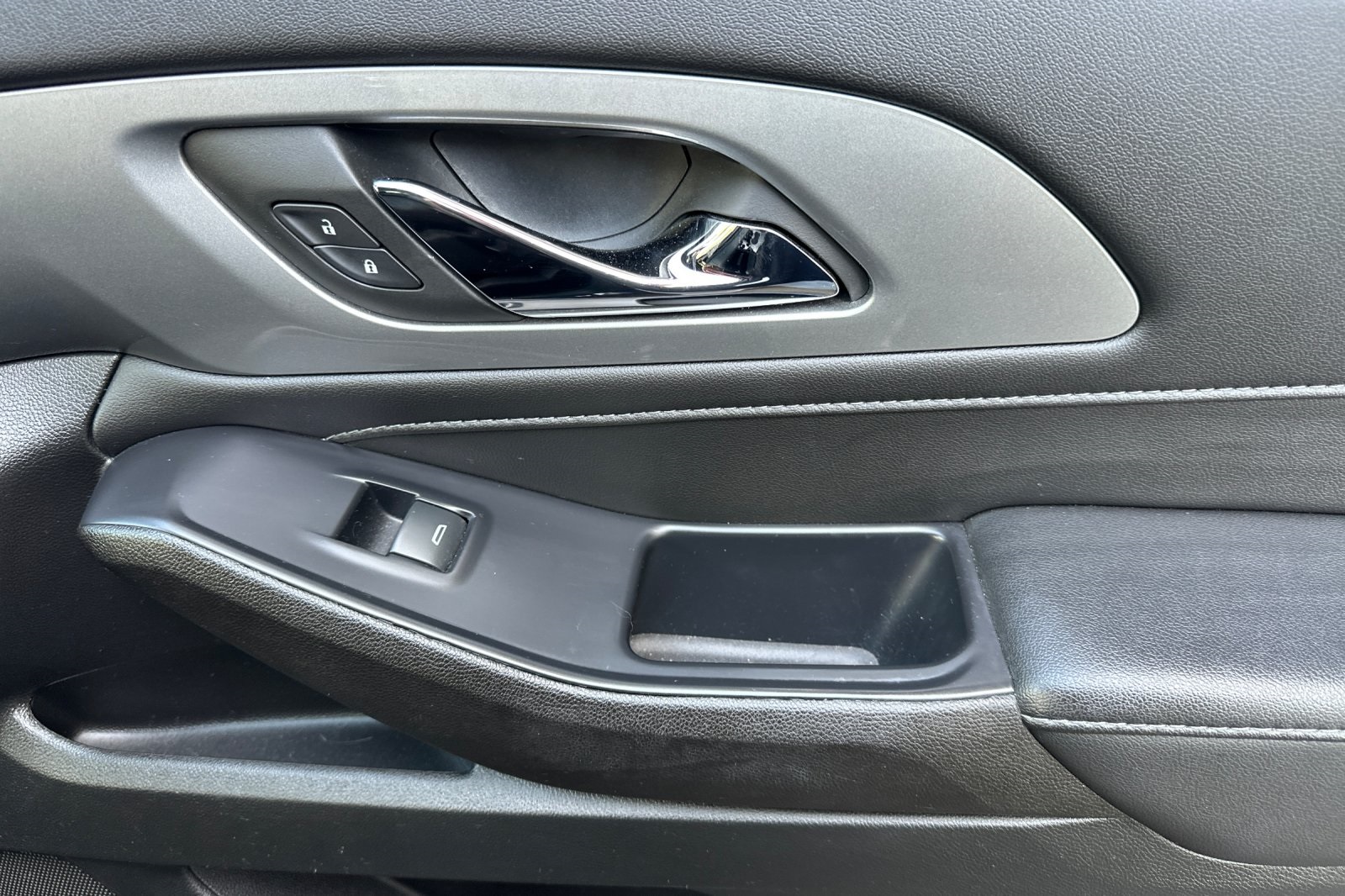 Vehicle image 22 of 58