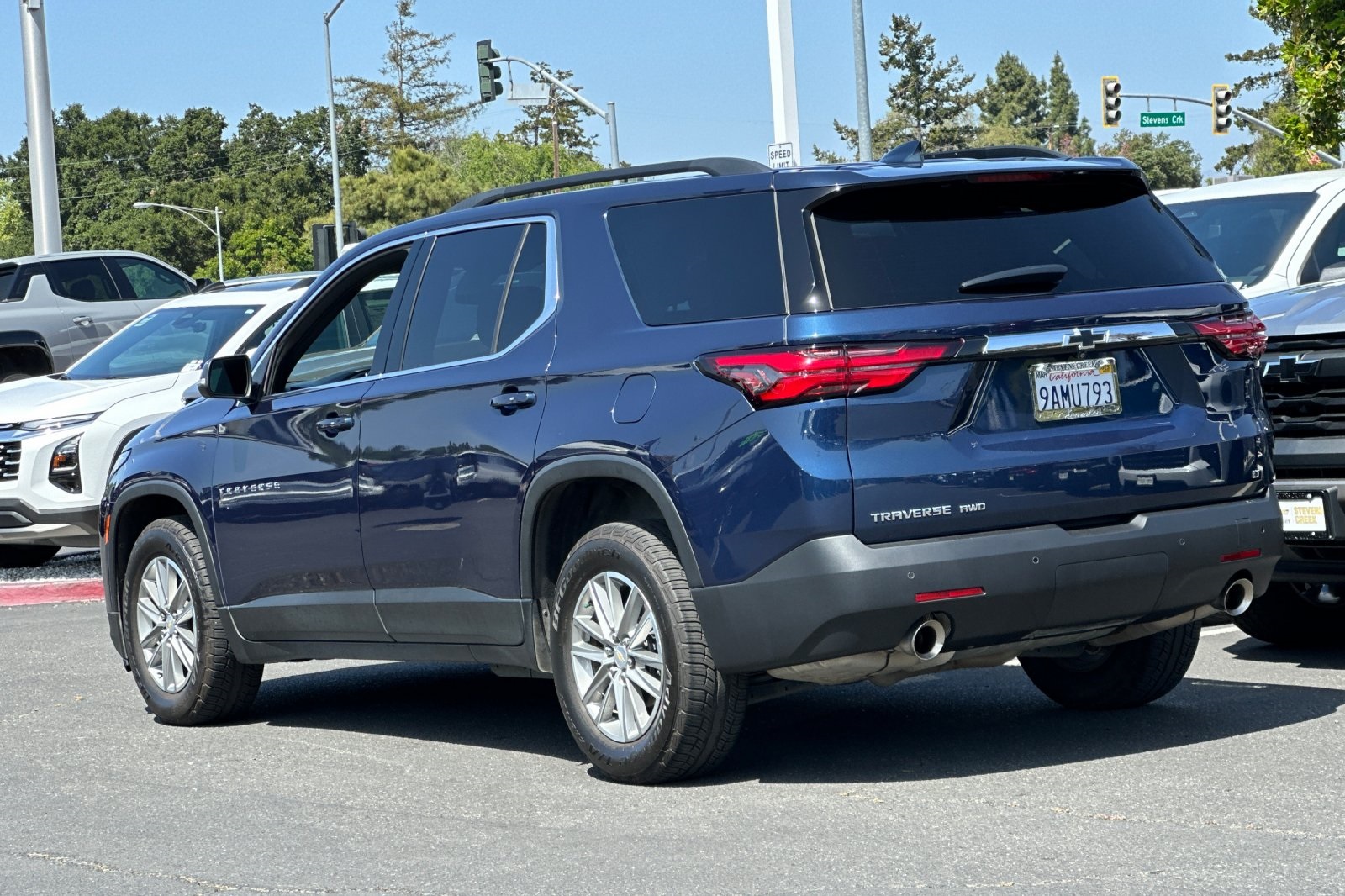 Vehicle image 7 of 58