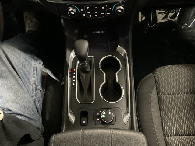 Vehicle image 20 of 34