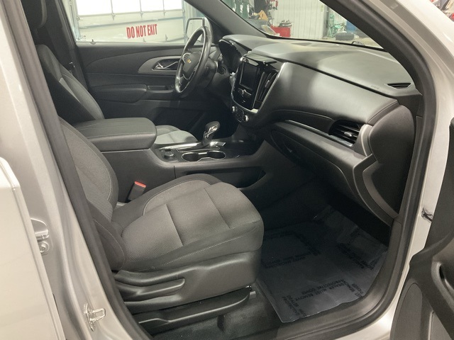 Vehicle image 28 of 34