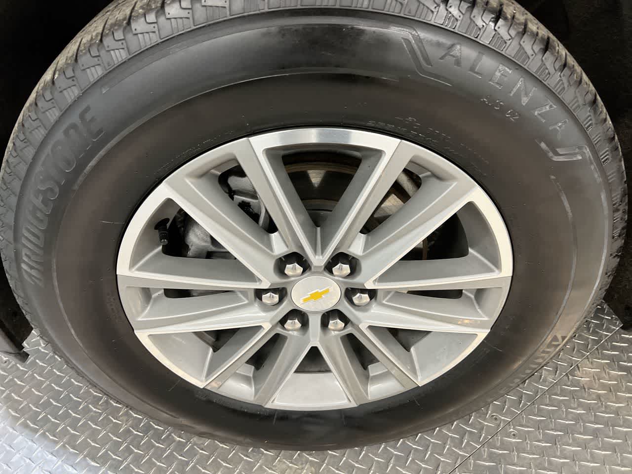 Vehicle image 10 of 29