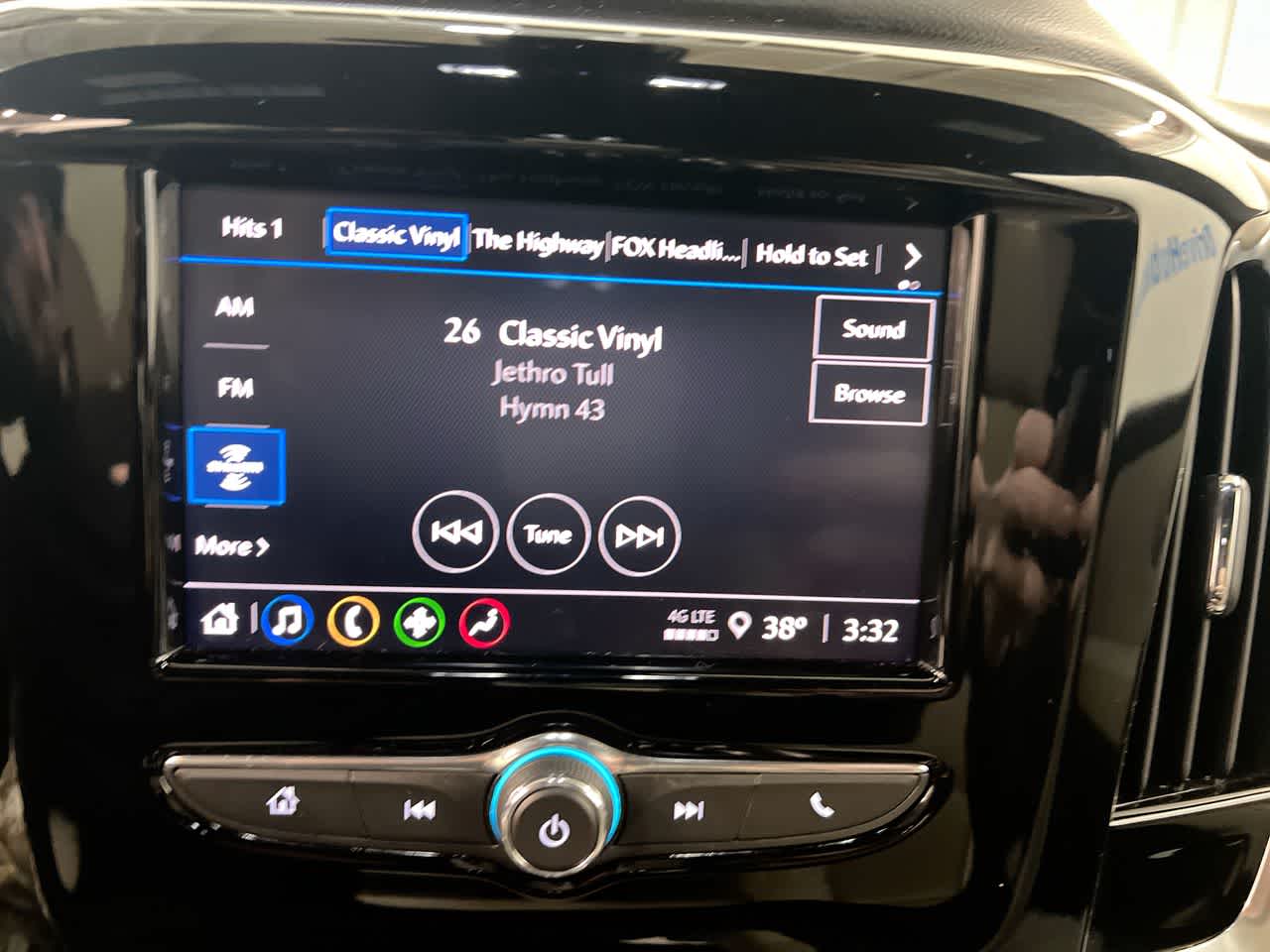 Vehicle image 16 of 29