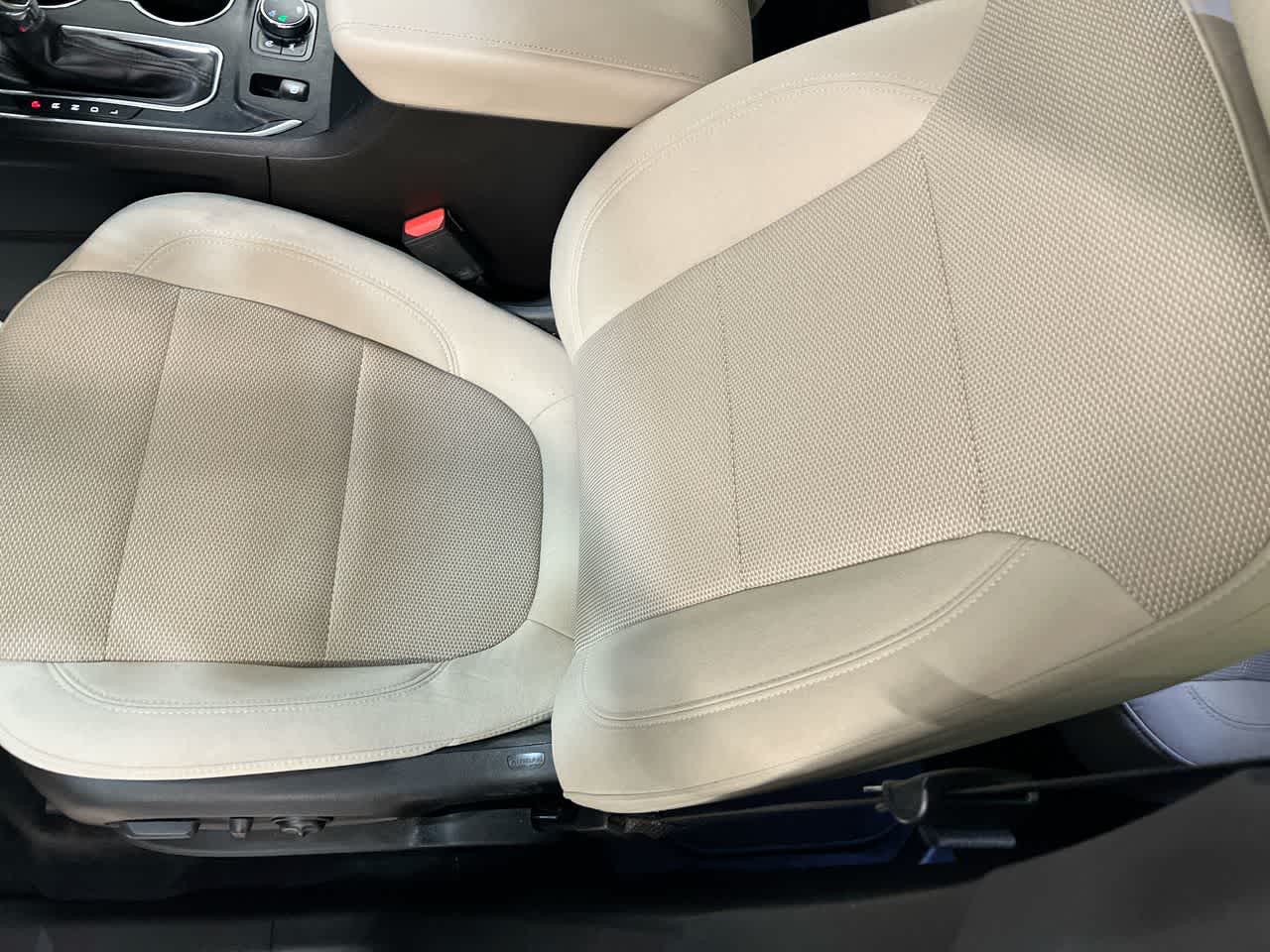 Vehicle image 11 of 29