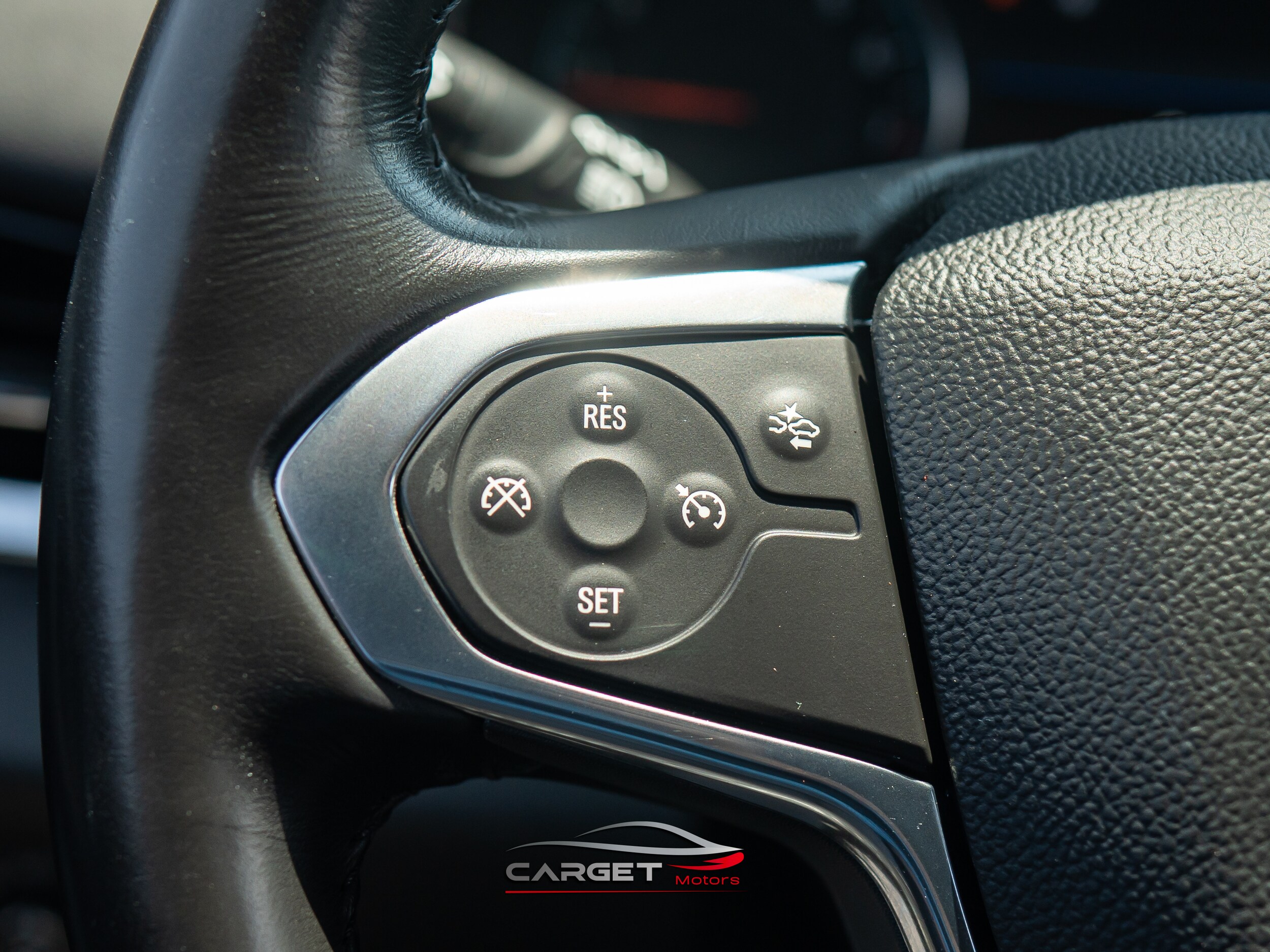 Vehicle image 39 of 51