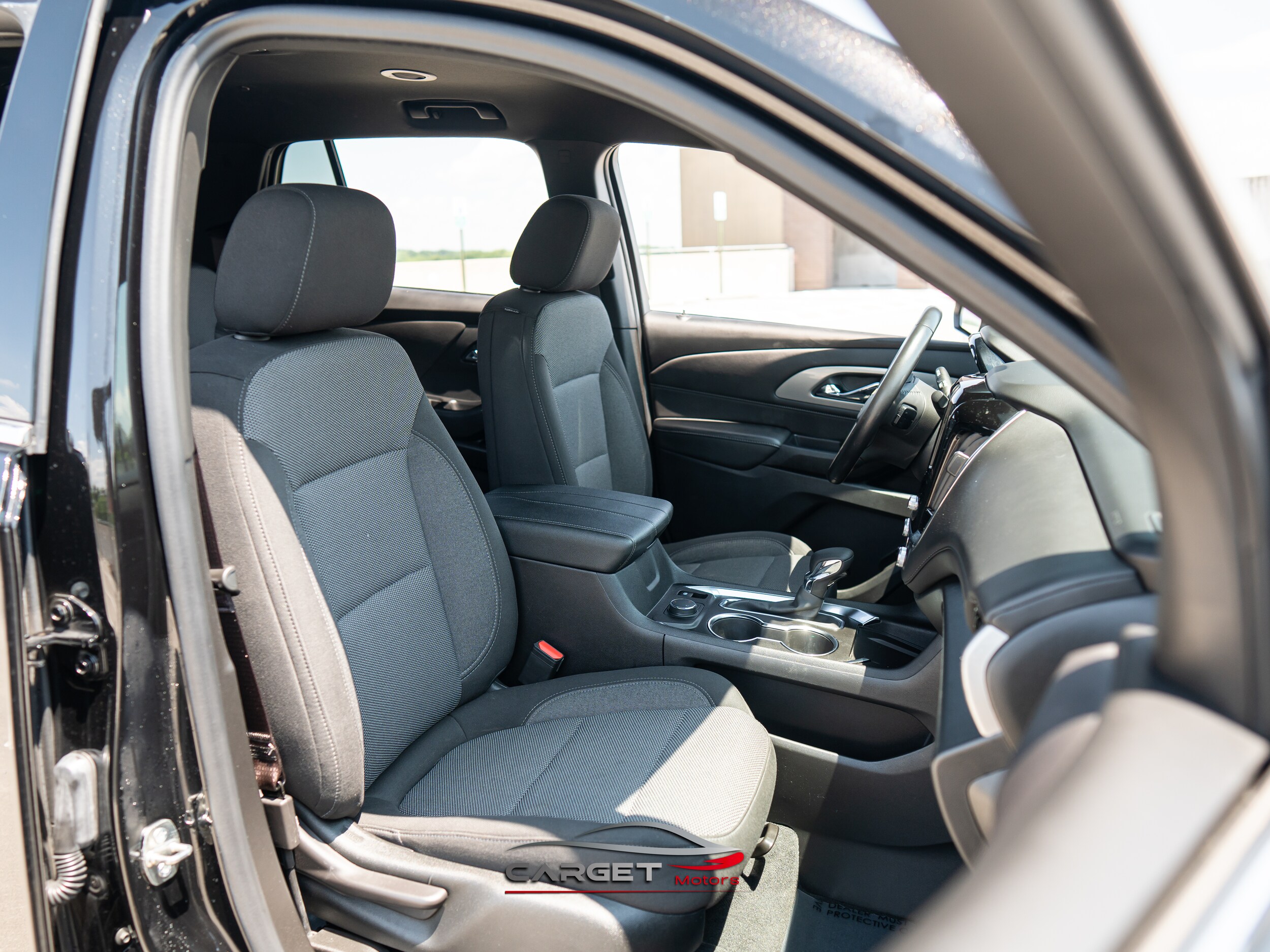 Vehicle image 12 of 51
