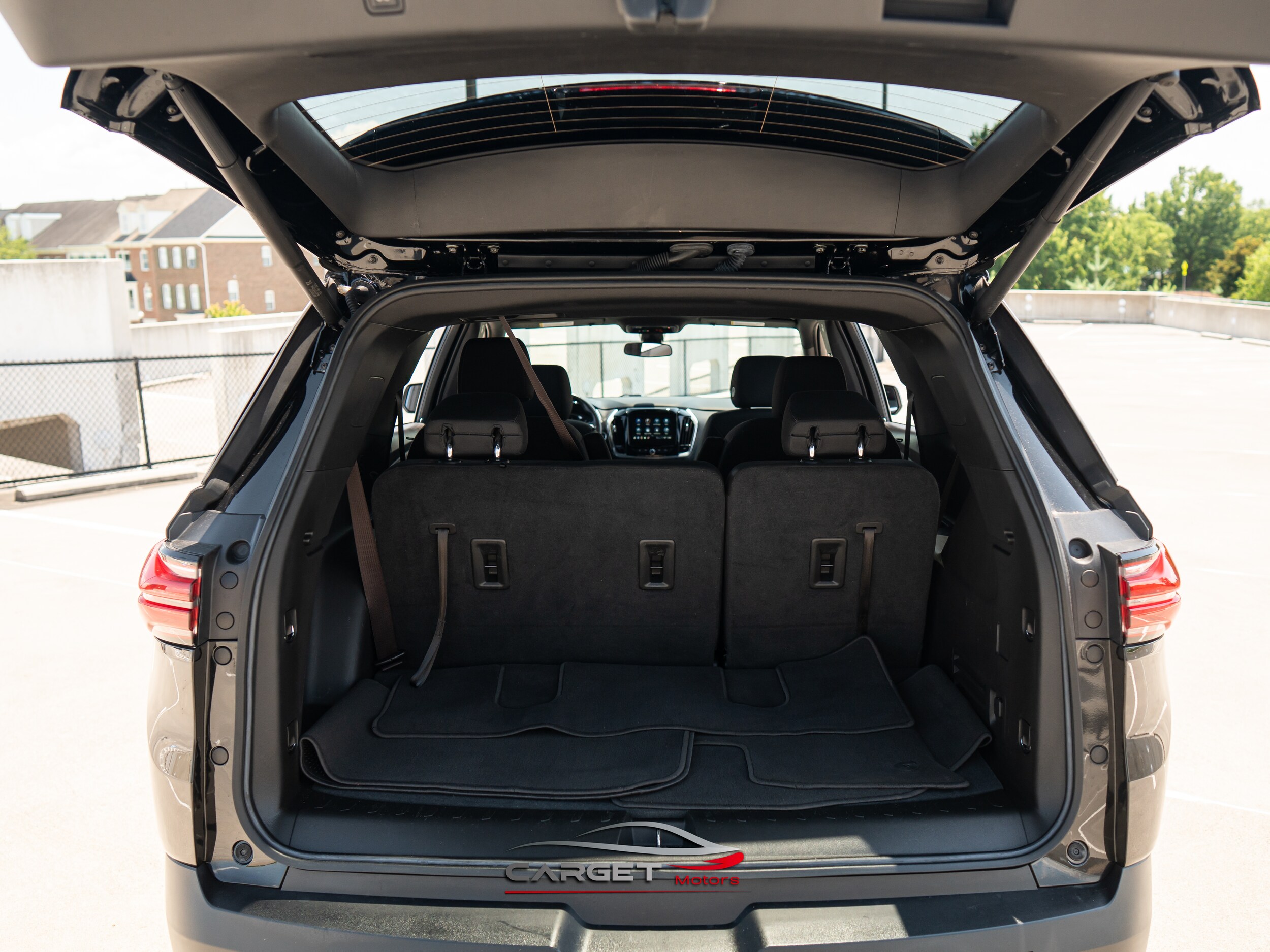 Vehicle image 11 of 51