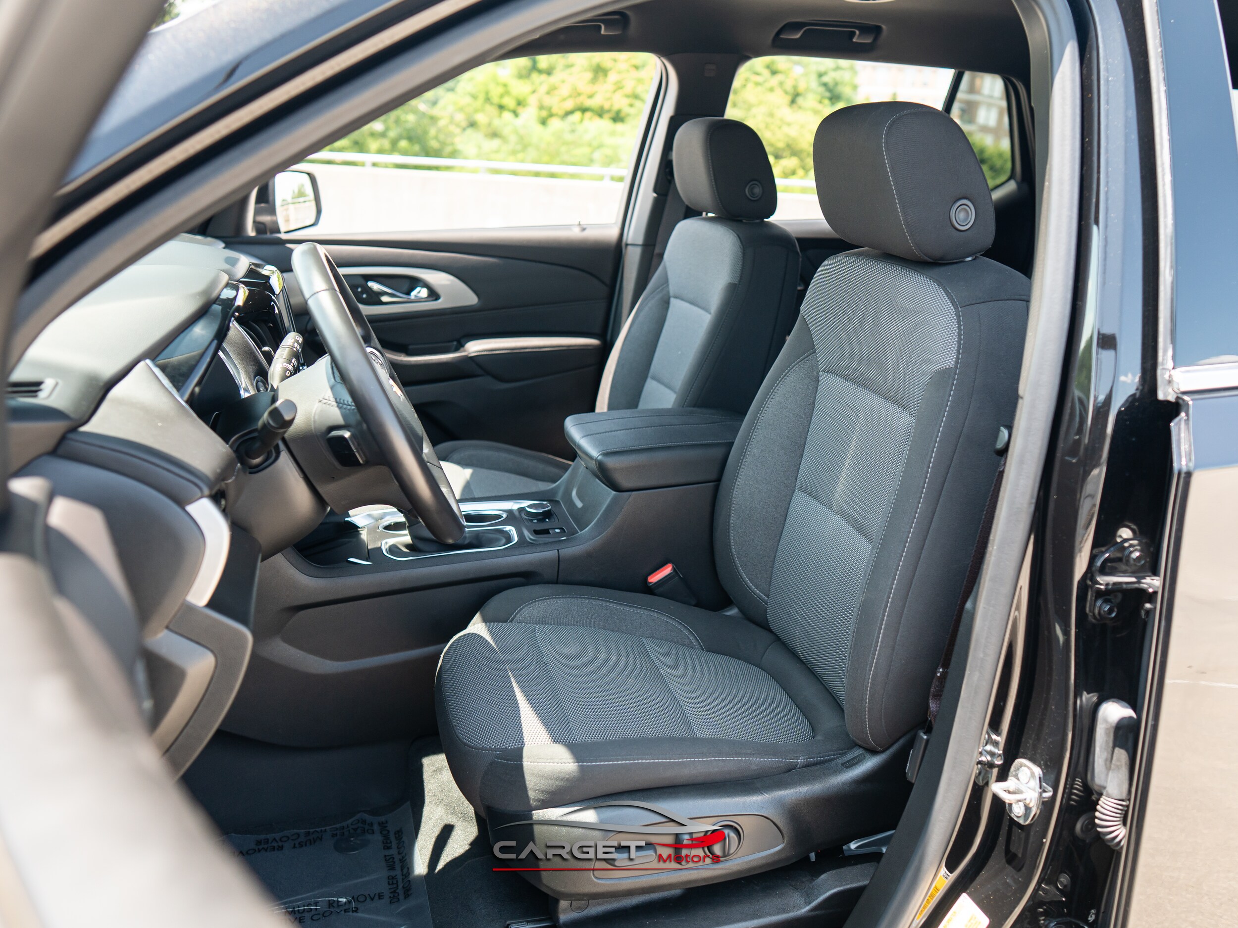 Vehicle image 14 of 51