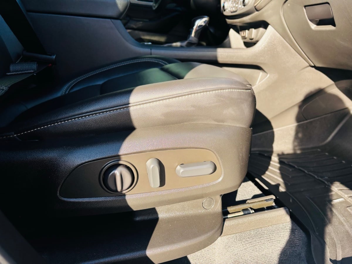 2022 Chevrolet Traverse LT Leather Image 33 of 41