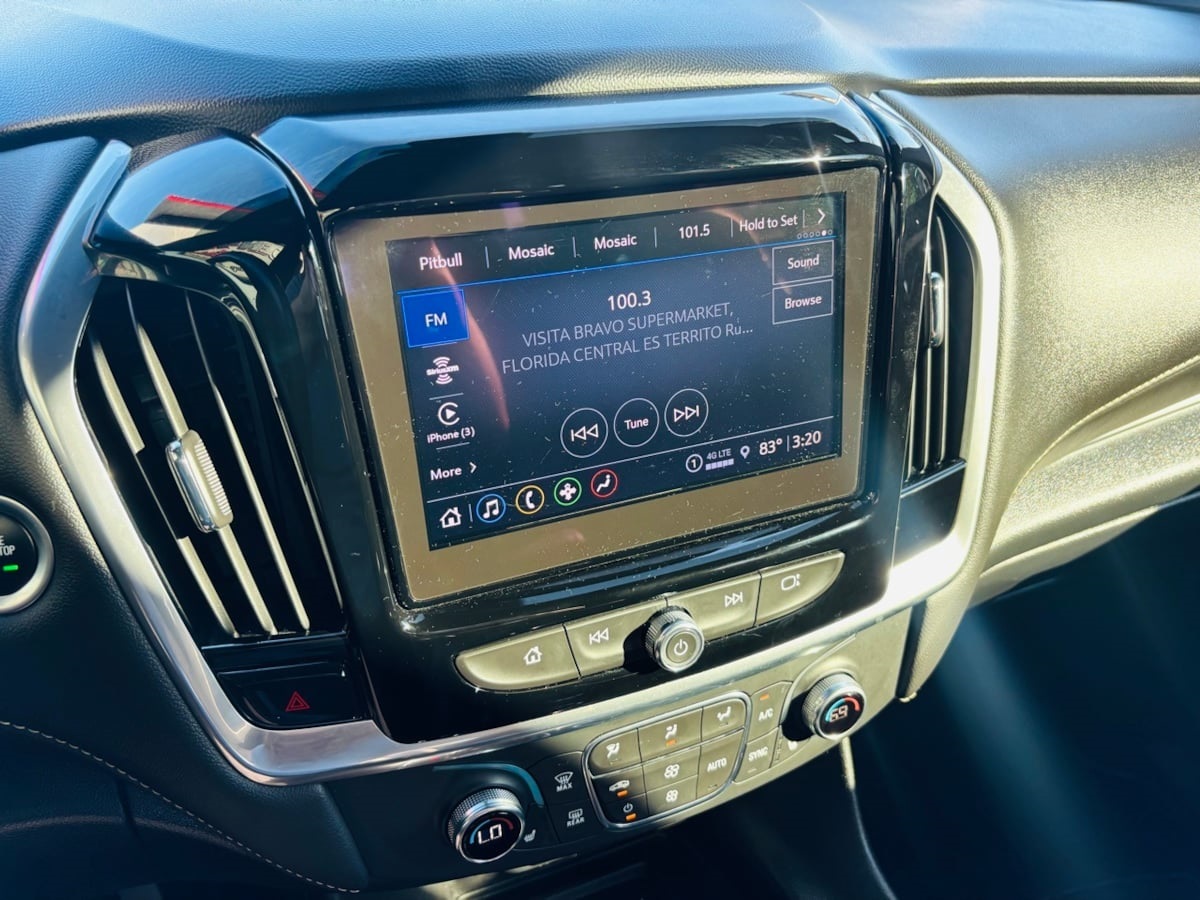 2022 Chevrolet Traverse LT Leather Image 23 of 41