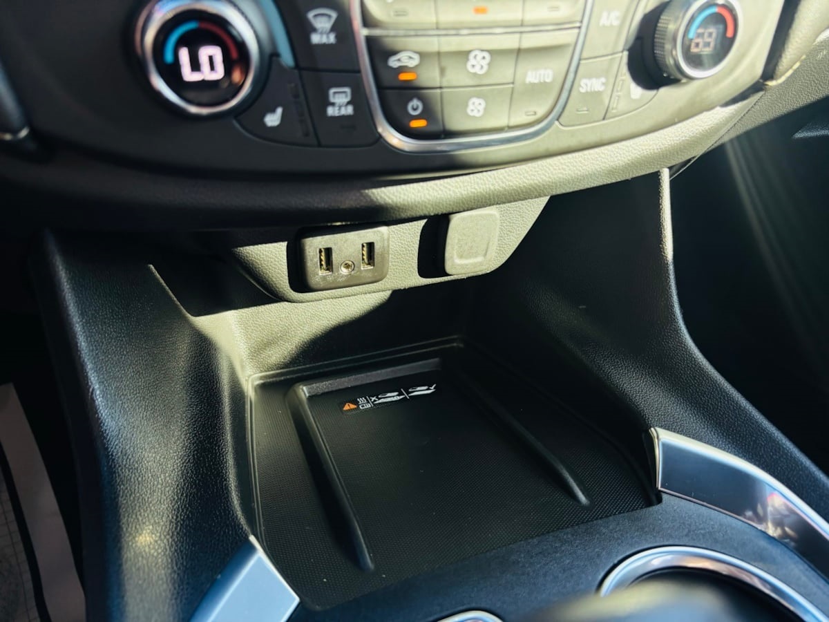 2022 Chevrolet Traverse LT Leather Image 26 of 41