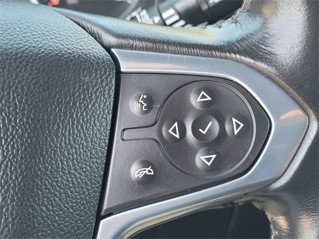 Vehicle image 16 of 33