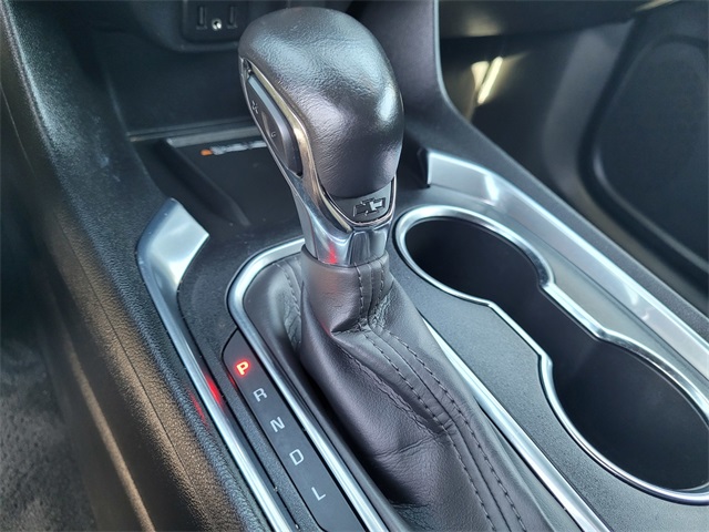 Vehicle image 23 of 33