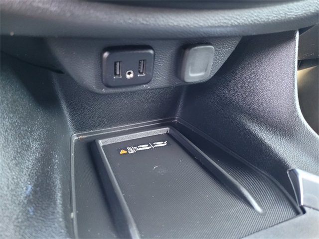 Vehicle image 22 of 33