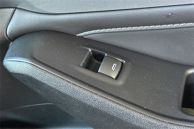 Vehicle image 22 of 54