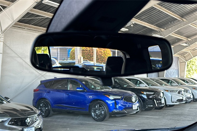 Vehicle image 25 of 54