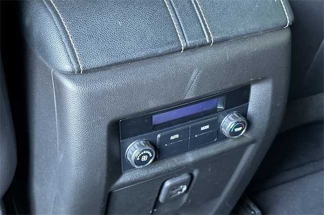 Vehicle image 41 of 54