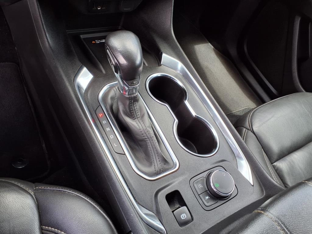 Vehicle image 18 of 26