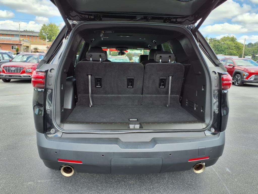 Vehicle image 10 of 26