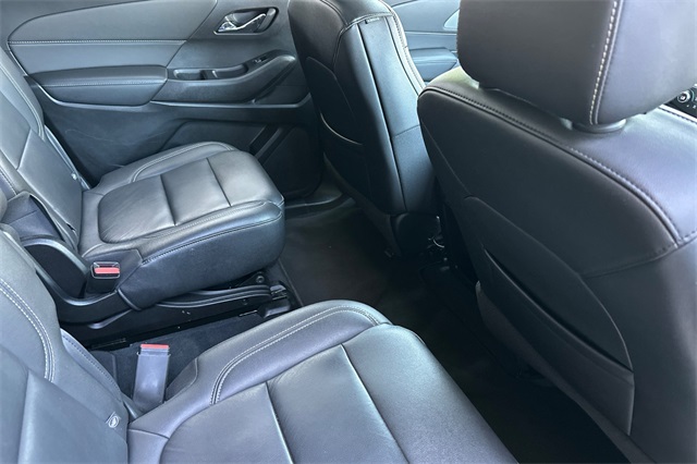 Vehicle image 19 of 54