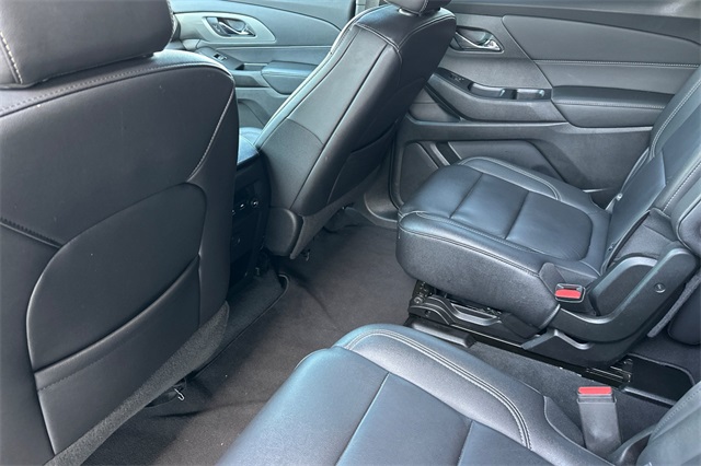 Vehicle image 14 of 54