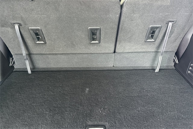 Vehicle image 17 of 54