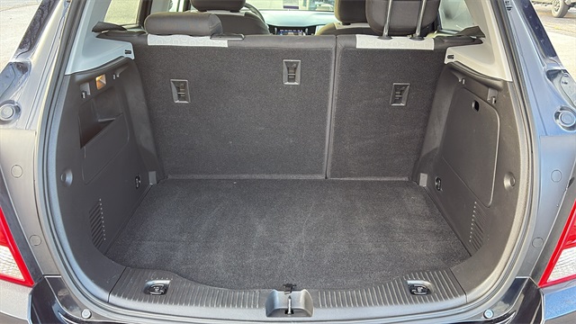 2022 Chevrolet Trax LS Image 8 of 28