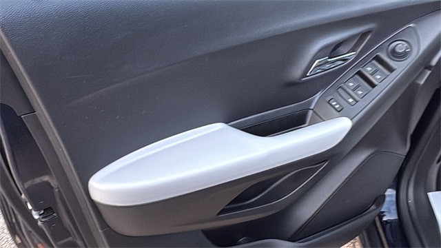 2022 Chevrolet Trax LS Image 22 of 28