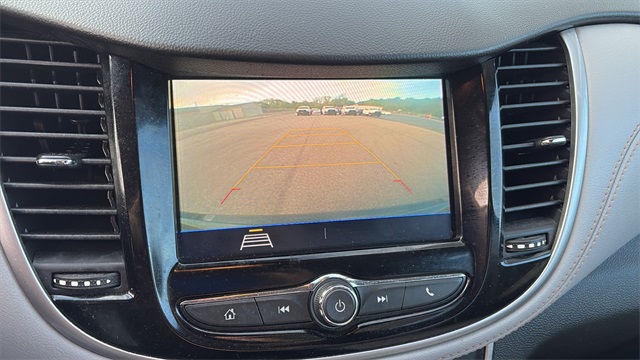 2022 Chevrolet Trax LS Image 19 of 28